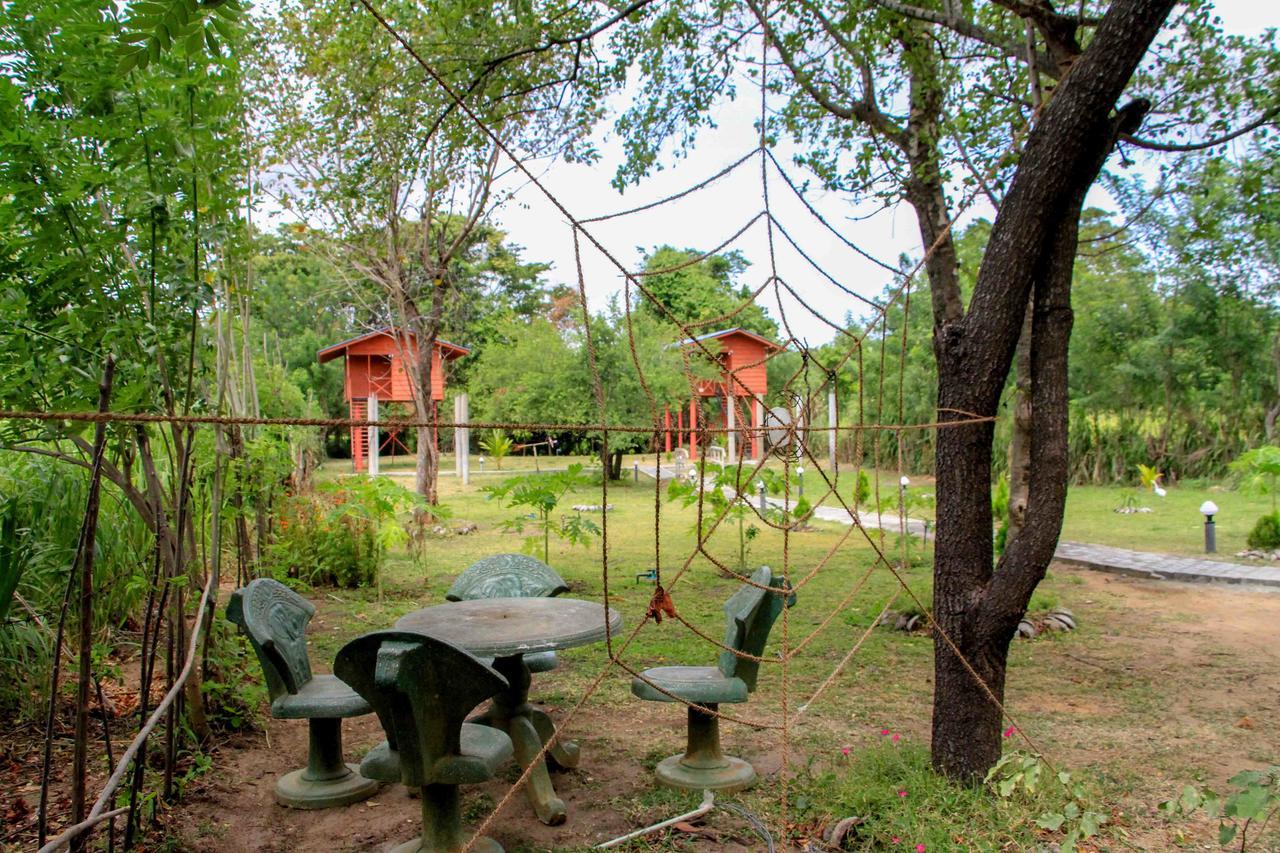 Готель Sigiri Royal Point Tree House Сігірія Екстер'єр фото